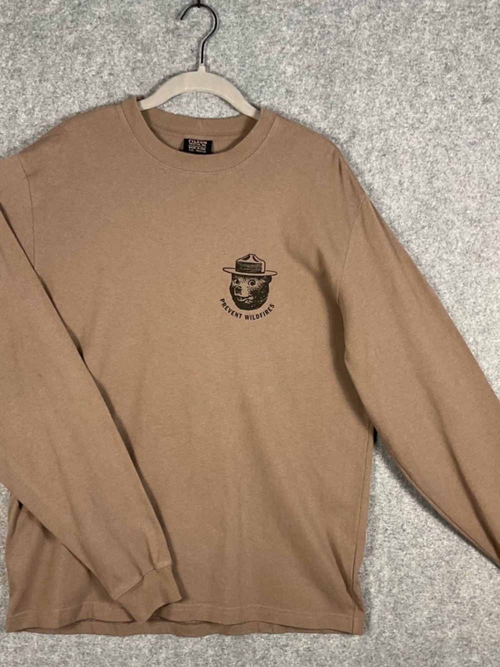 Filson Smokey the Bear - Prevent Wildfires Graphic Long Sleeve Shirt - Tan